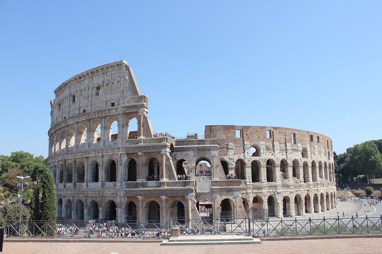 The Roman Colosseum - History and Architecture